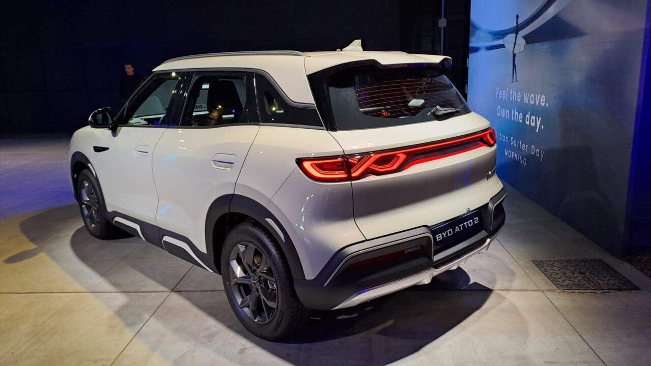 byd atto 2