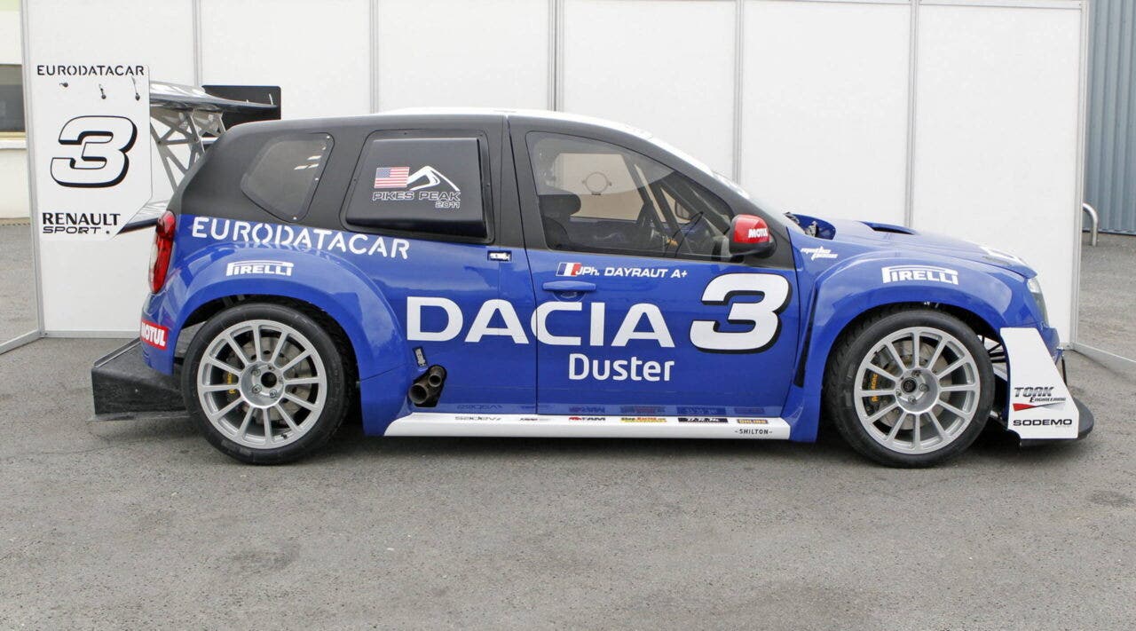 Dacia Duster pikes peak
