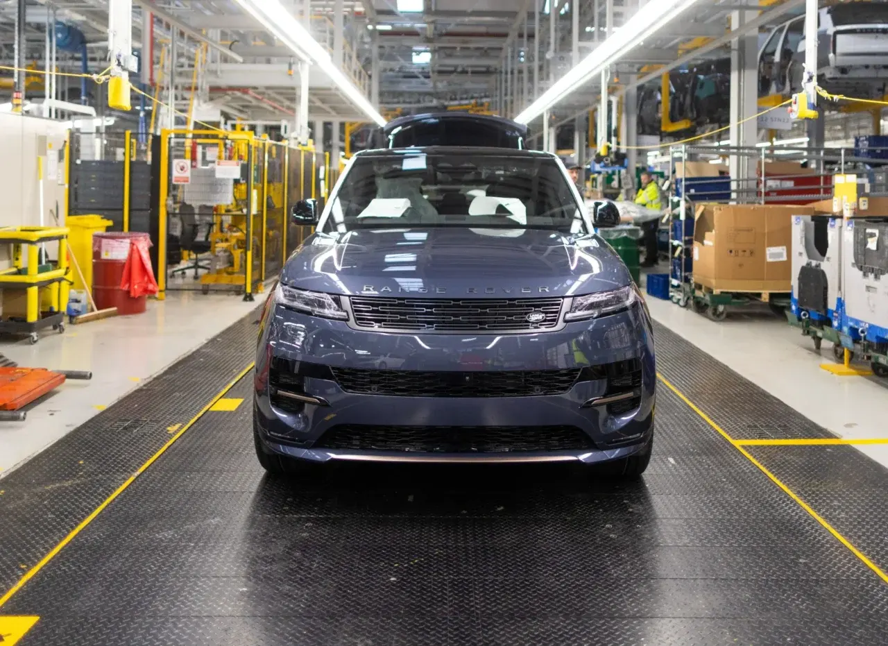 Jaguar Land Rover fabbrica