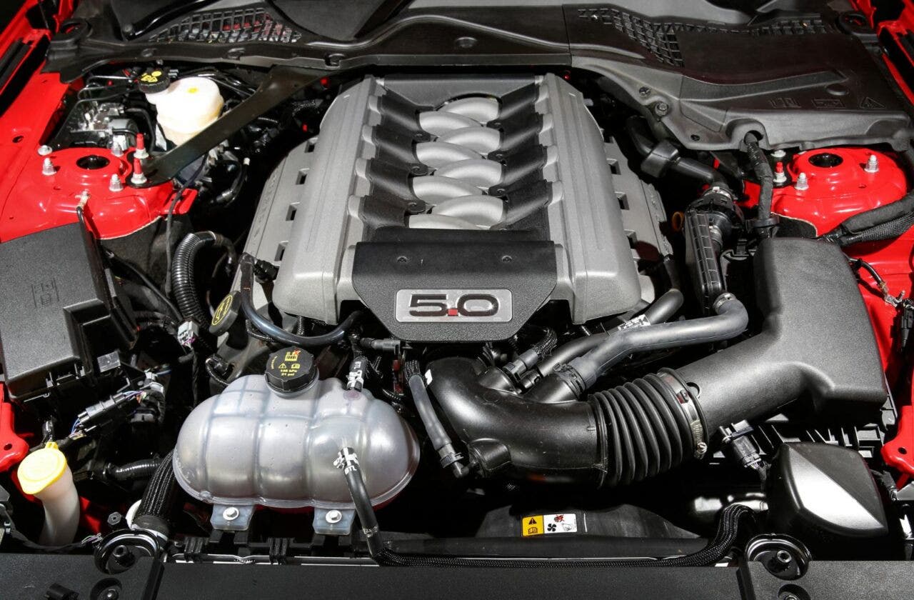 mustang V8