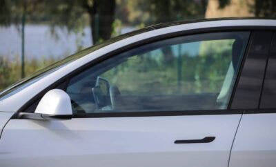tesla, maniglie a scomparsa