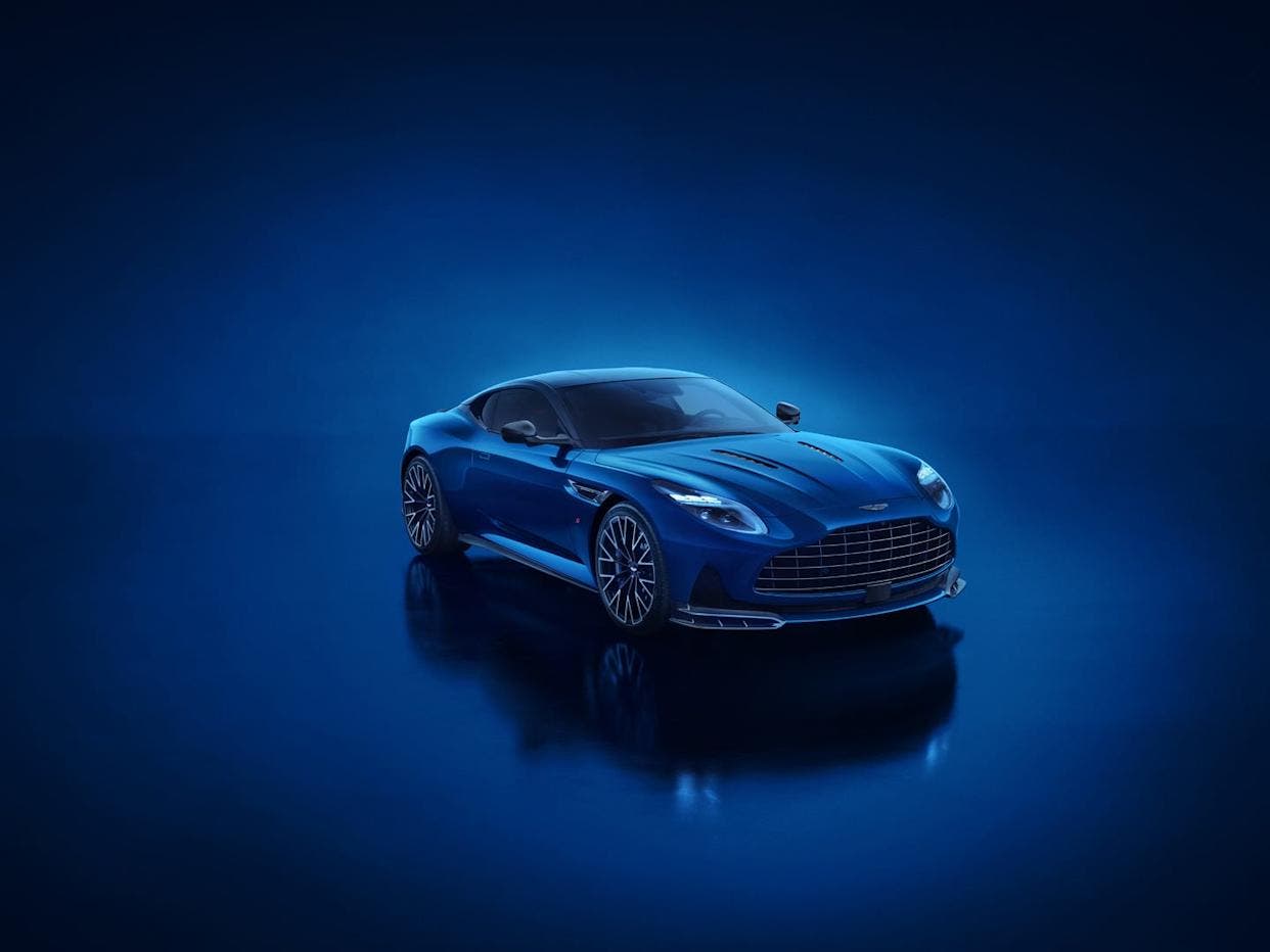 Aston Martin DB12 S