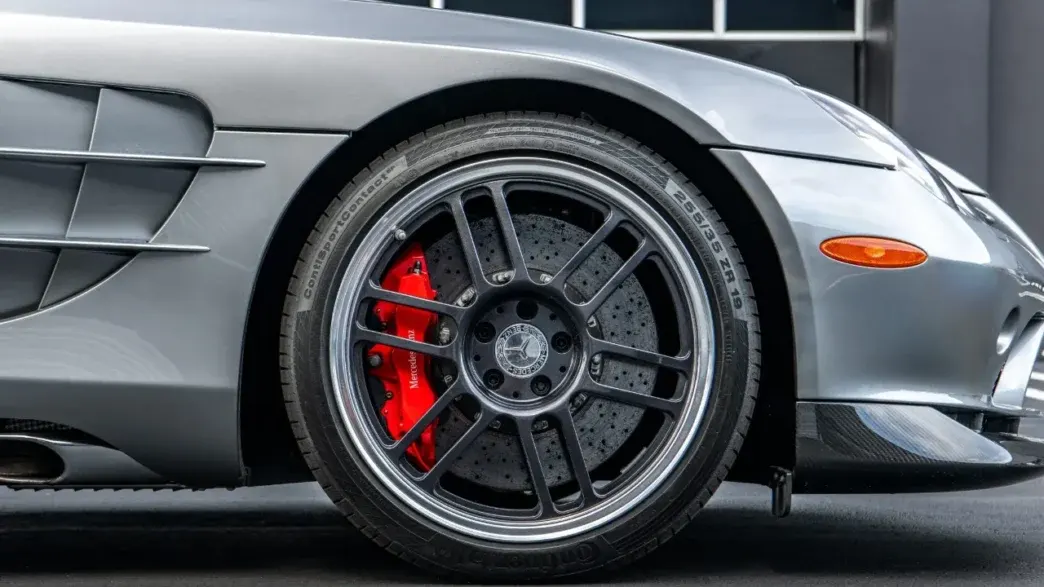 Mercedes SLR McLaren 722