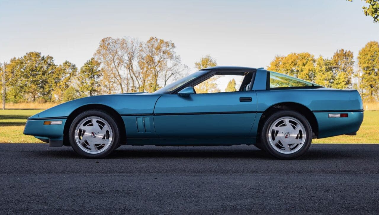 chevrolet corvette zr-1 