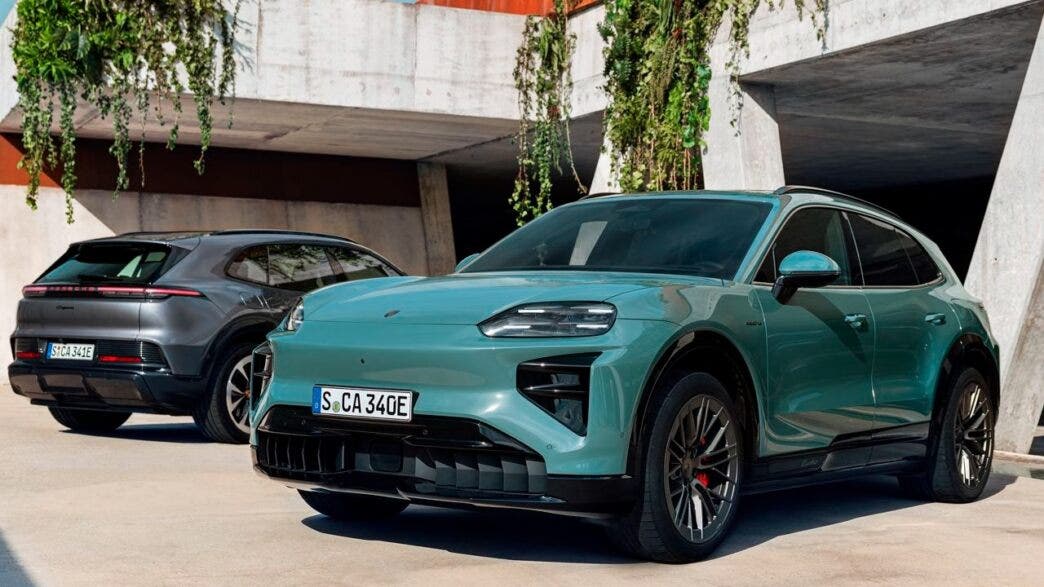 porsche cayenne elettrica 2026