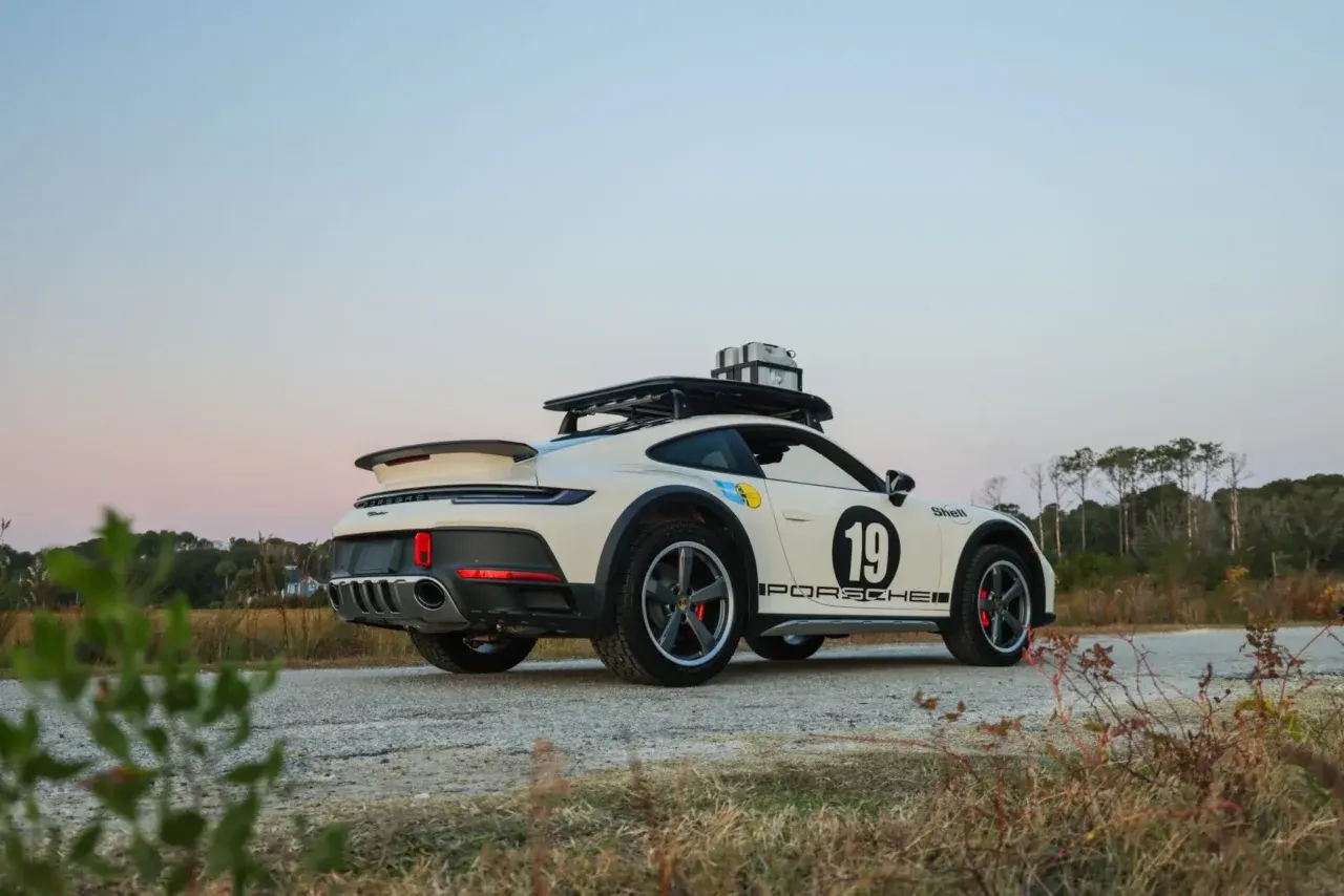 Porsche 911 Dakar