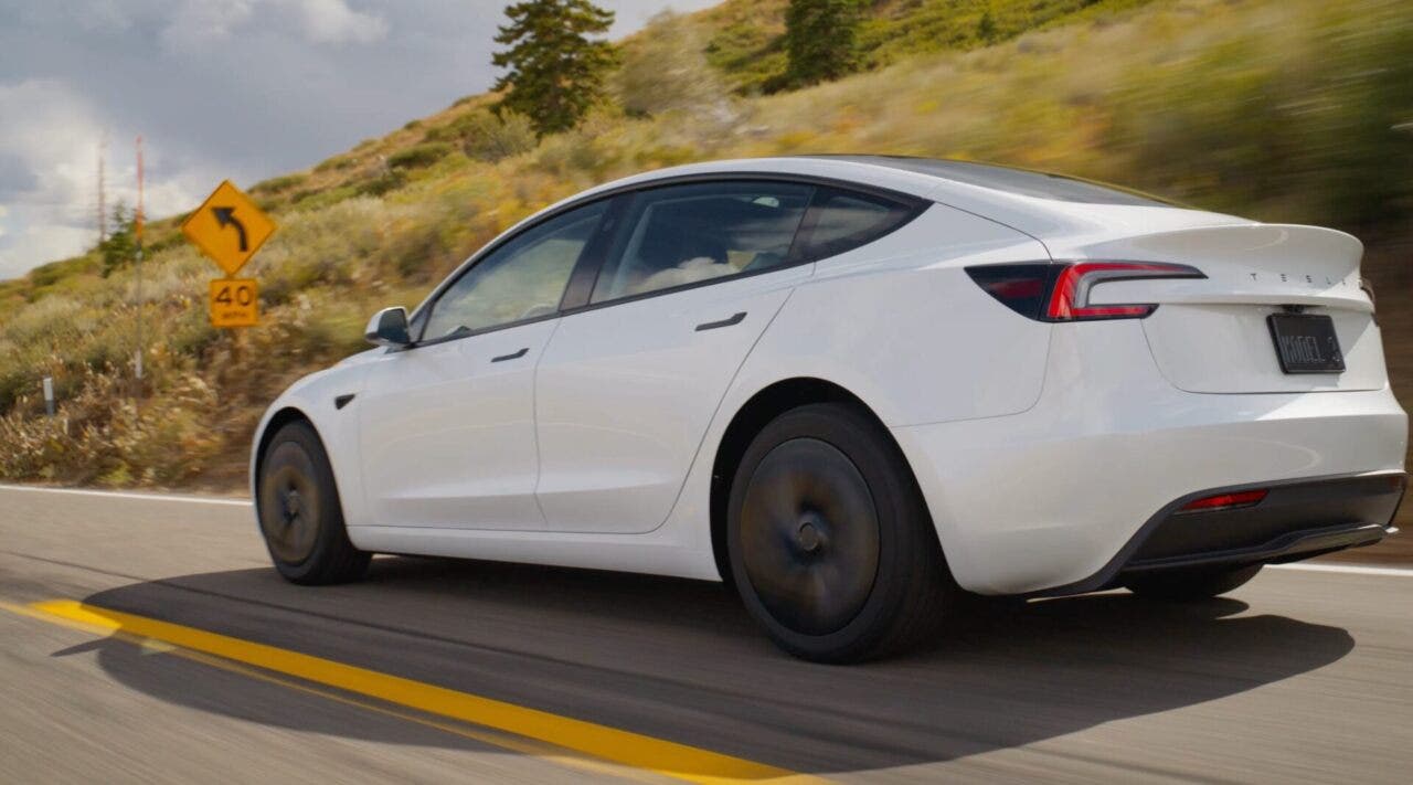 Tesla Model 3 Standard