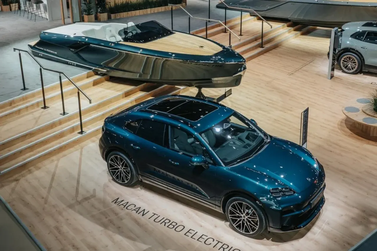 Porsche Macan Turbo Concept Lago