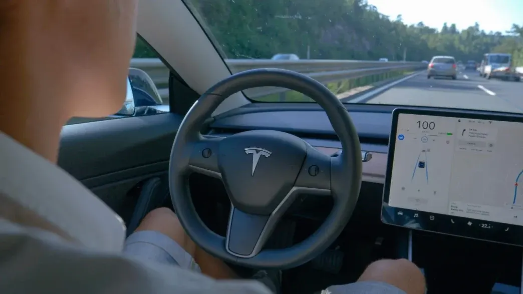tesla full self driving