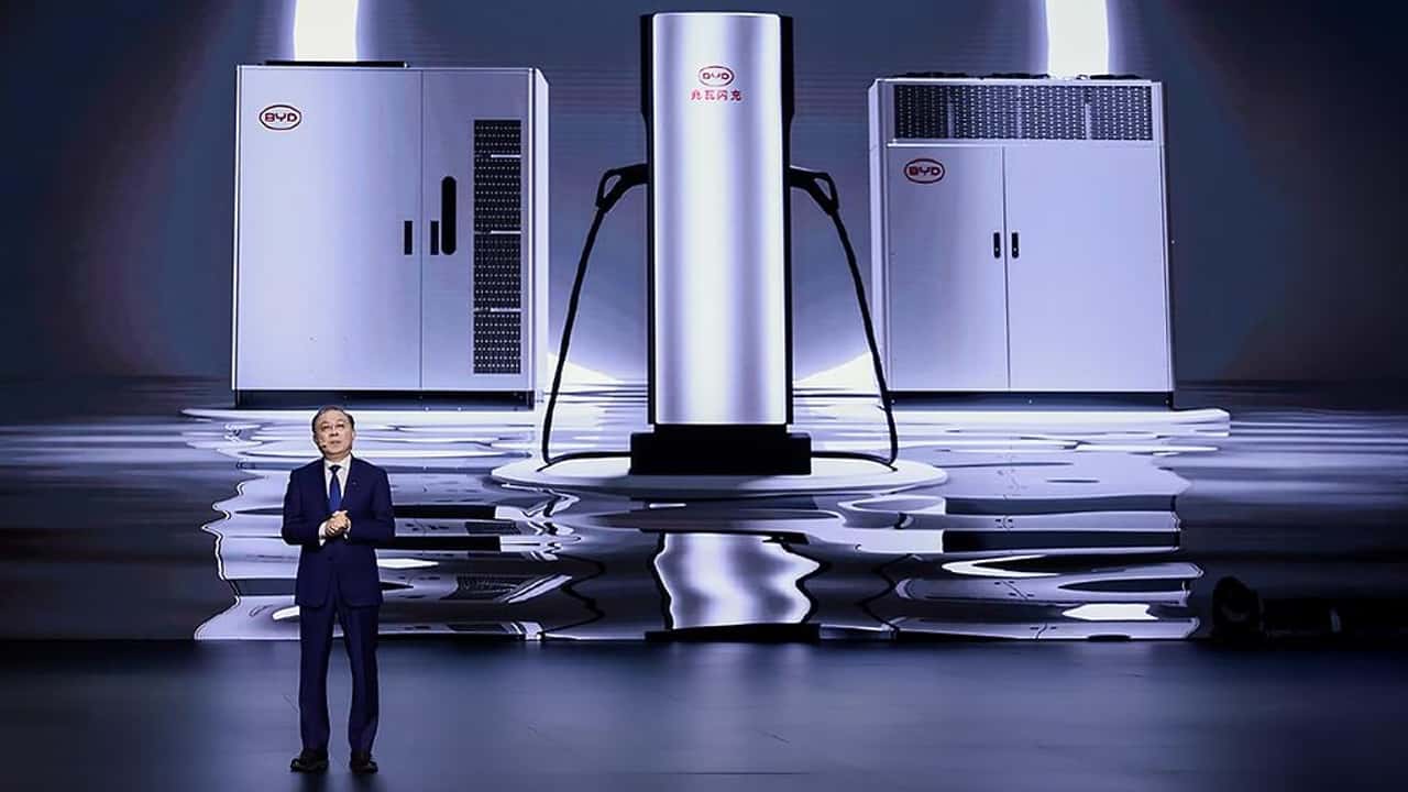 BYD: Ricarica da 1500 kW, 400 km in 5 Minuti - tecnologia news from ClubAlfa.it