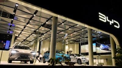 byd showroom italia