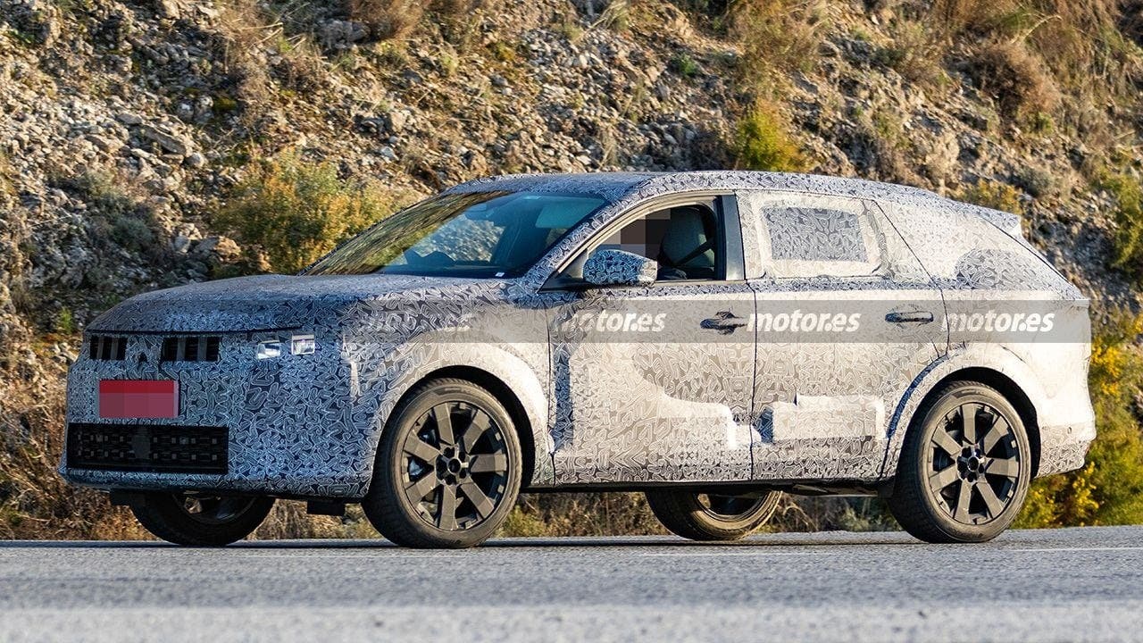 Dacia C-Neo 4x4 foto spia