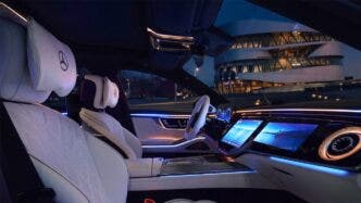 Mercedes poggiatesta