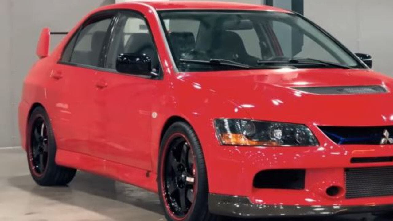 mitsubishi lancer evo 9