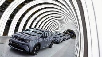 BYD fabbrica