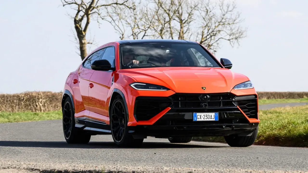 lamborghini urus se