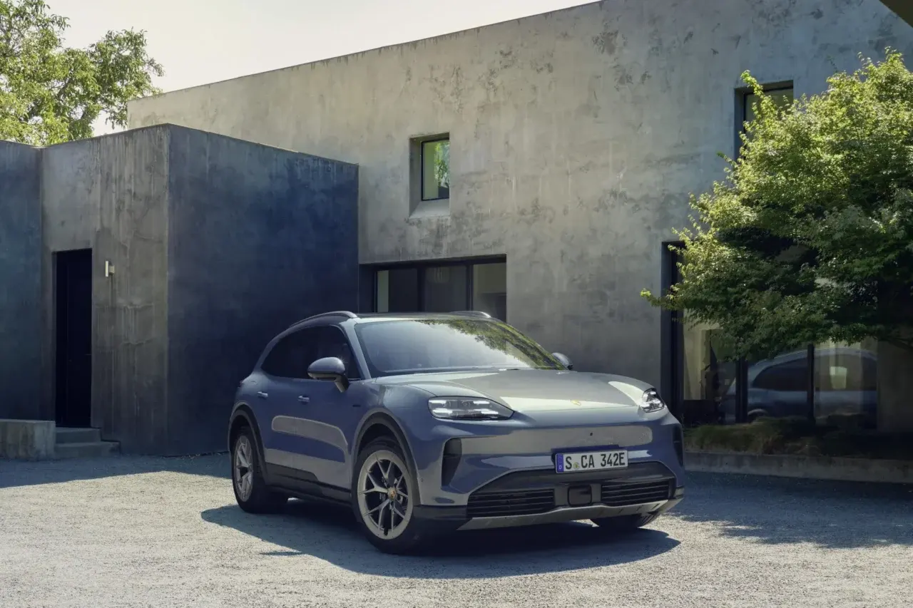 Porsche Cayenne S Electric