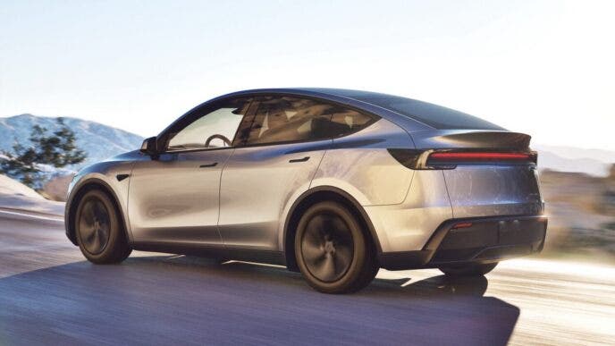 Tesla Model Y 7 posti