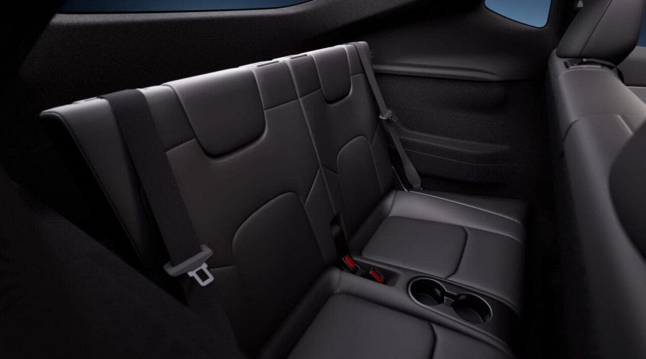 Tesla Model Y 7 posti