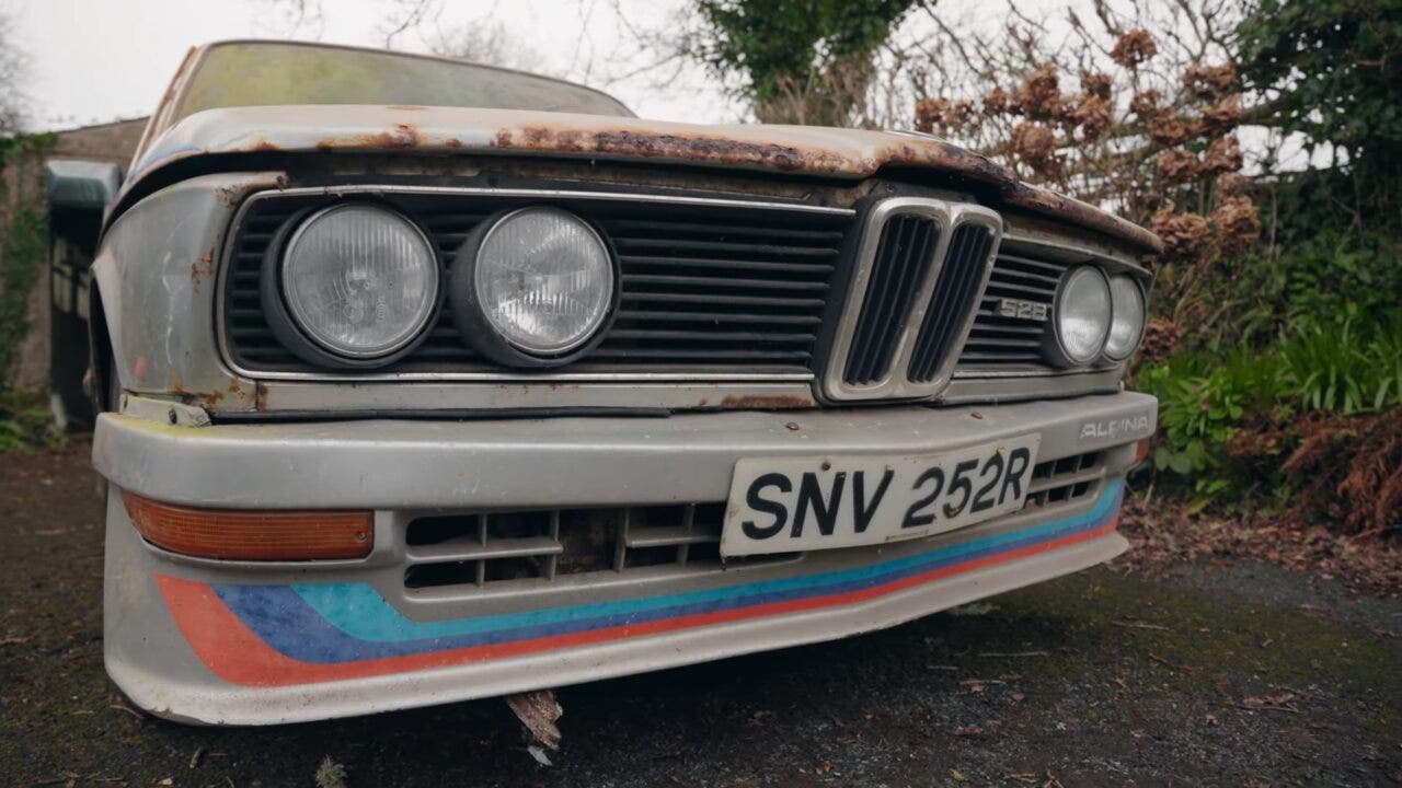 BMW 528 E12 - serie 5