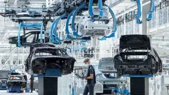fabbrica auto mercedes