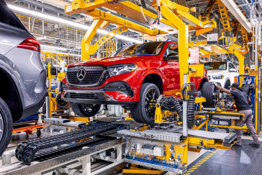 mercedes, fabbrica