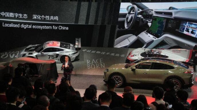 porsche in cina
