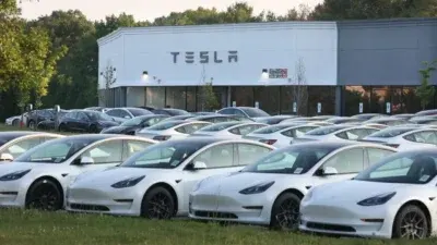 tesla fabbrica