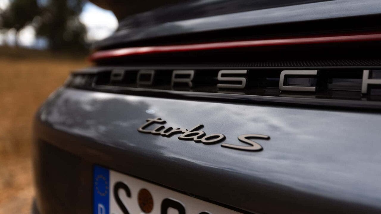 porsche 911 turbo s
