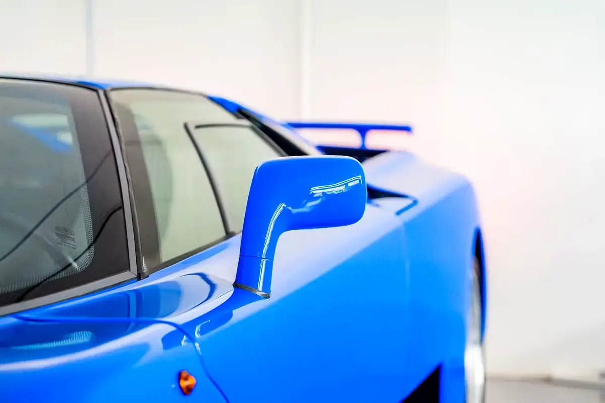 Bugatti EB110 GT