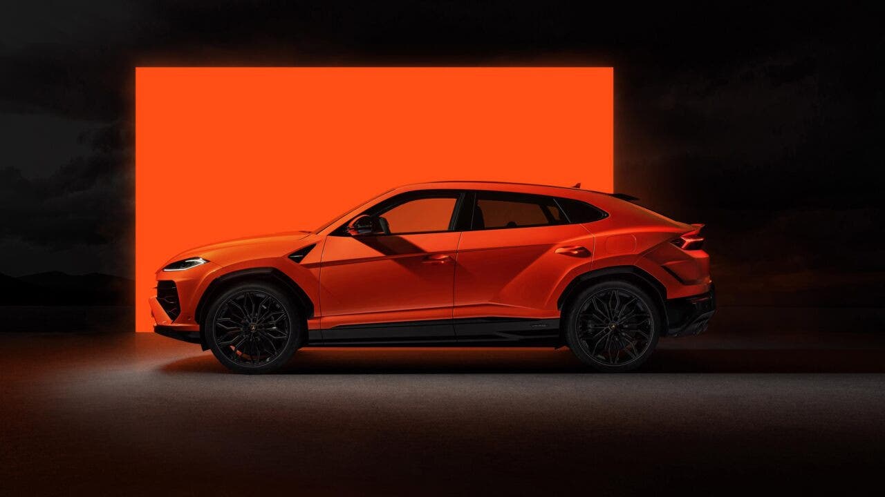 lamborghini-urus 2026
