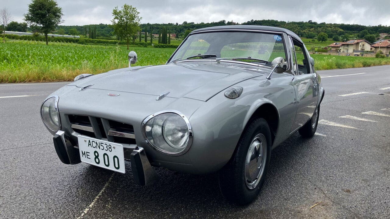 toyota sports 800