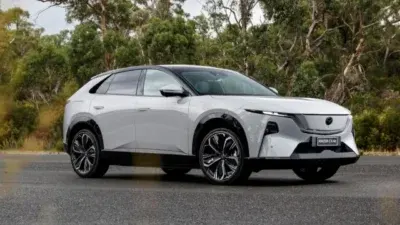 Mazda CX-6e