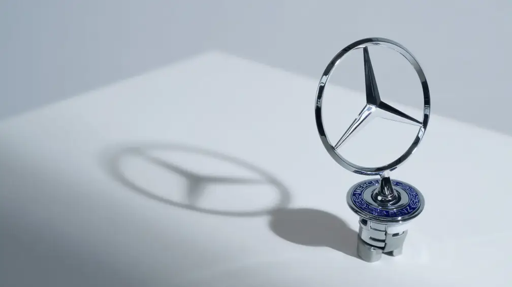 mercedes badge