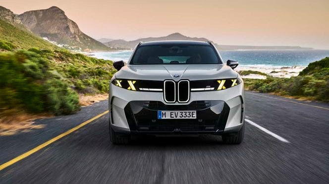 2027 bmw x5 g65