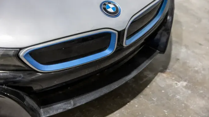 BMW i8 replica
