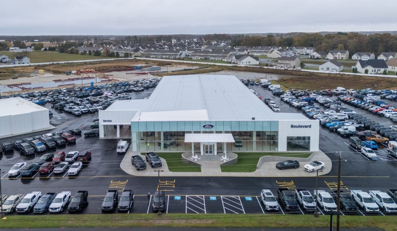 ford, parcheggio