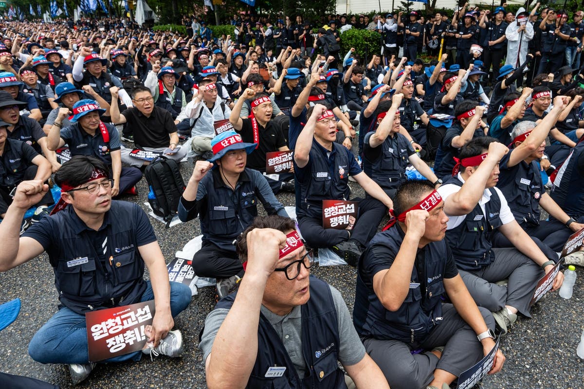 hyundai, lavoratori in sciopero