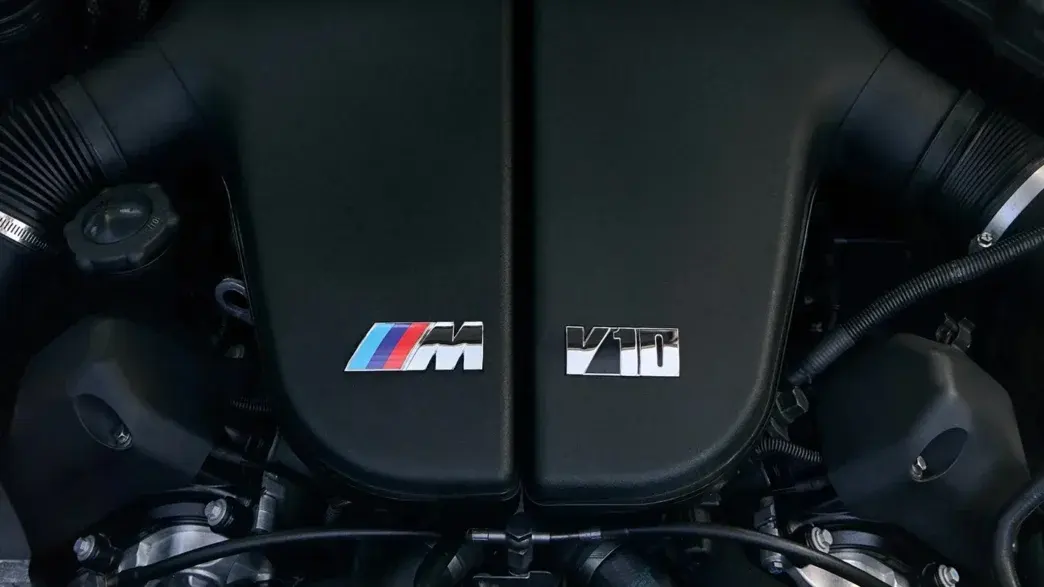 Kith - BMW X5 E53