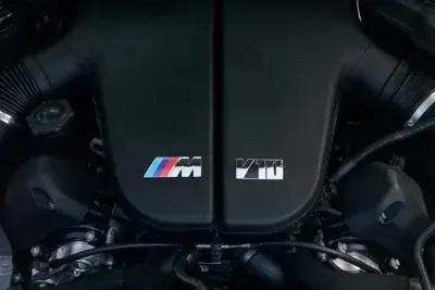 Kith - BMW X5 E53