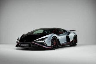 Lamborghini Revuelto SV