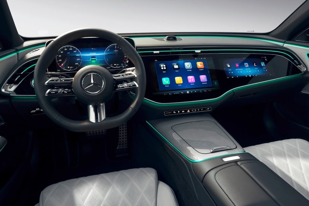 Mercedes interni