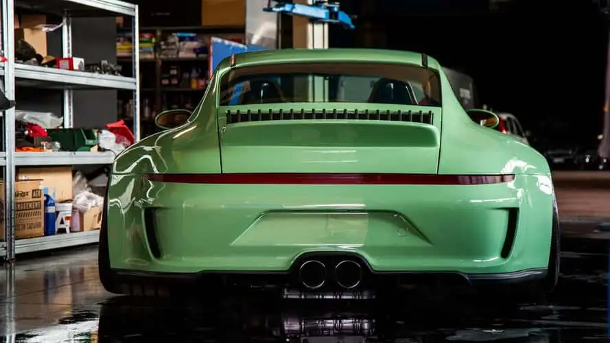Porsche 911 - Indecent 009