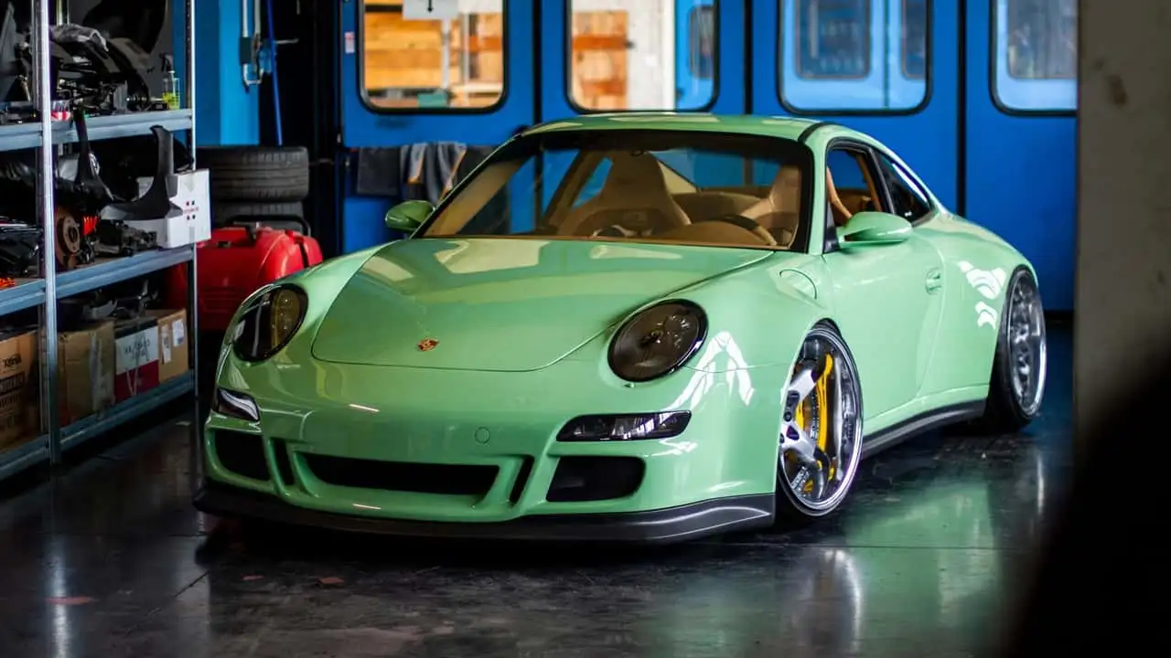 Porsche 911 - Indecent 009