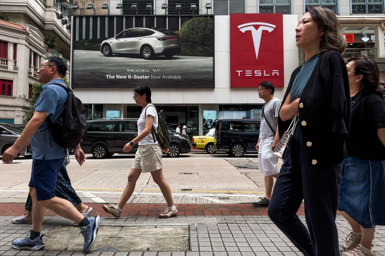 tesla, pubblicità