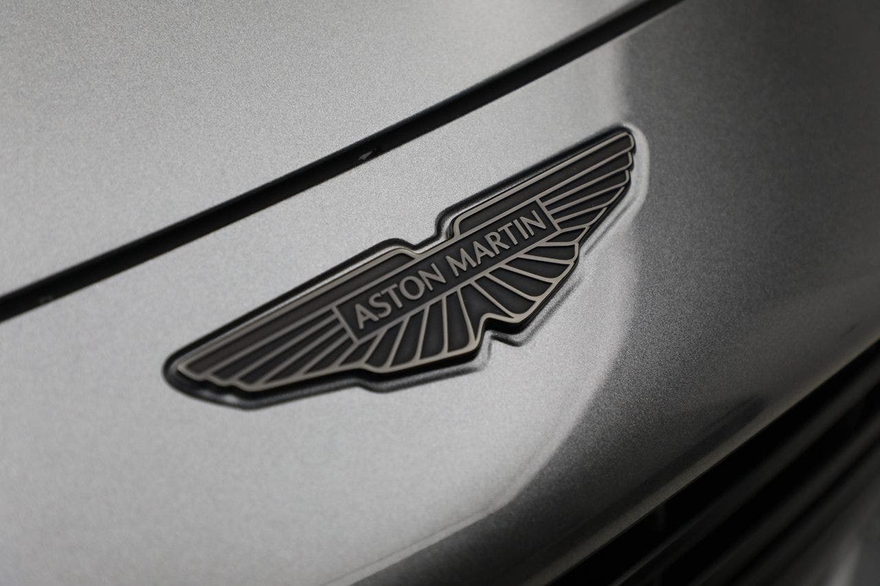 Aston Martin badge