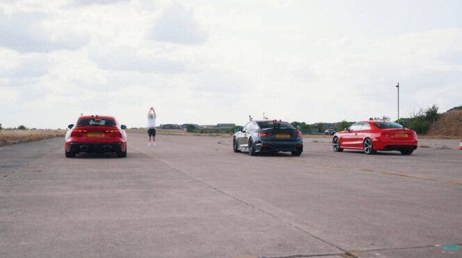 Audi RS5 drag race