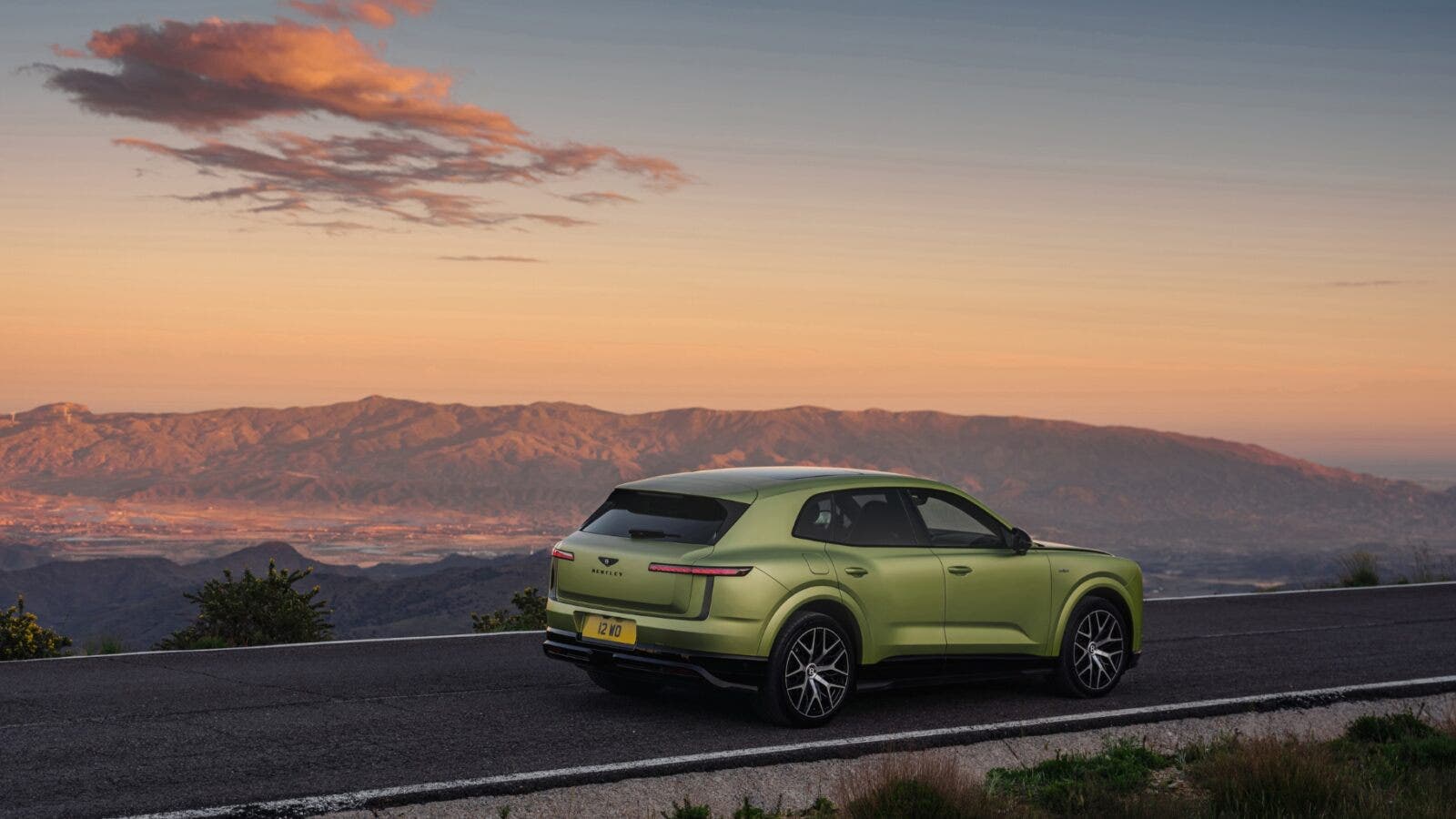 Bentley cancella sé stessa con il nuovo Torcal: l'elettrico stravolge il design