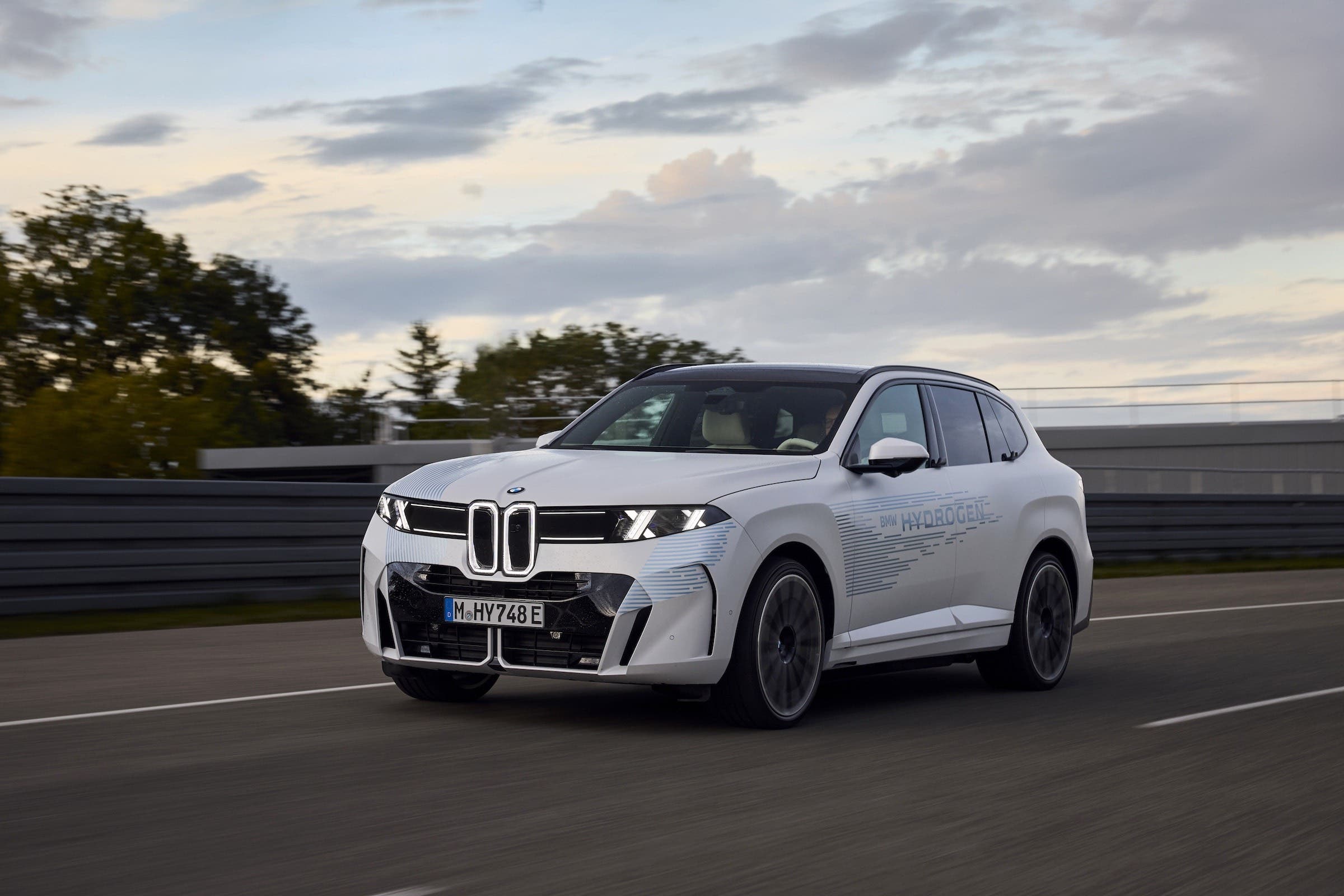 bmw x5 idrogeno