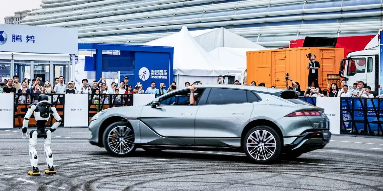 BYD-Denza-Z9-GT